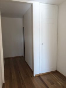 Rénovation couloir parquet peinture plafonds murs sols